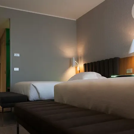 G Hotel 4*