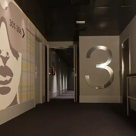 G Hotel