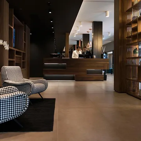 Hotel G